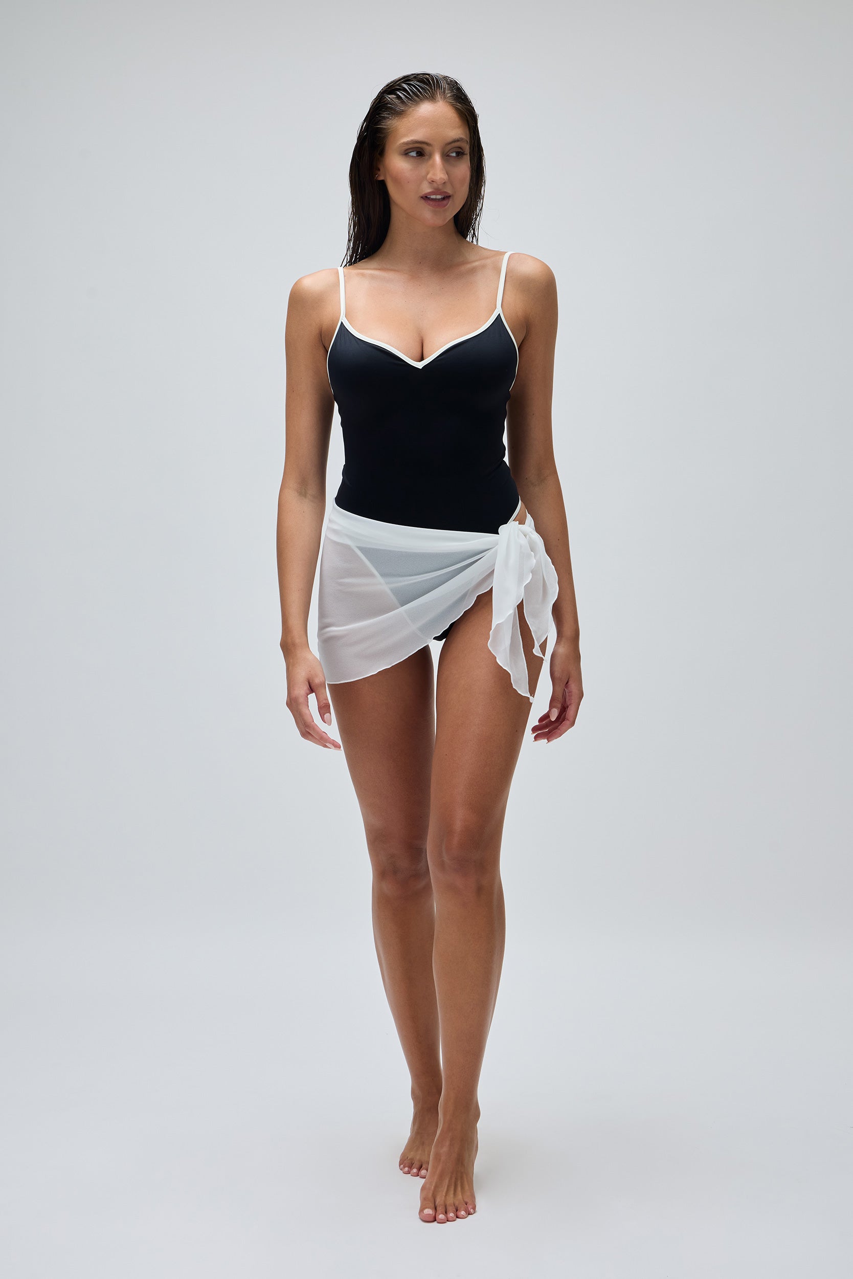 Isola Sarong | White